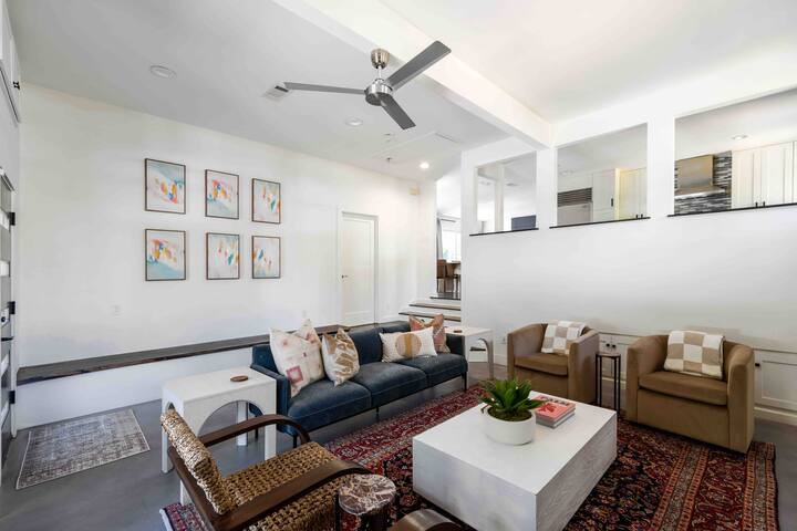 SoCo Oasis | Pool + Hot Tub | Heart of ATX gallery image 5