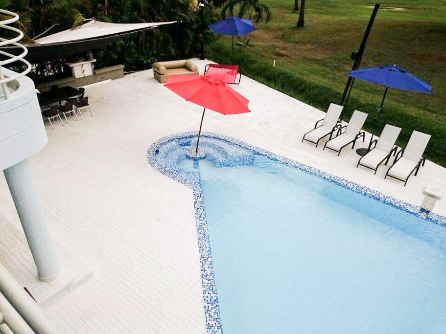 Piscina & Jacuzzi