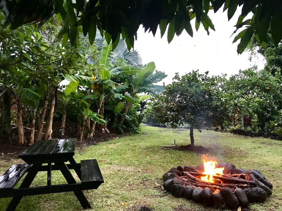 Outdoor fire pit just for you. Not a bad place to have a drink or hang out after a long day of site seeing.