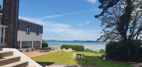 Refined cottage 400m², exceptional sea view, 5ch
