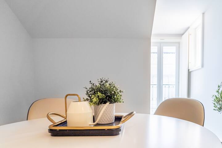 Bela da Rainha 4E – Great Baixa flat gallery image 3