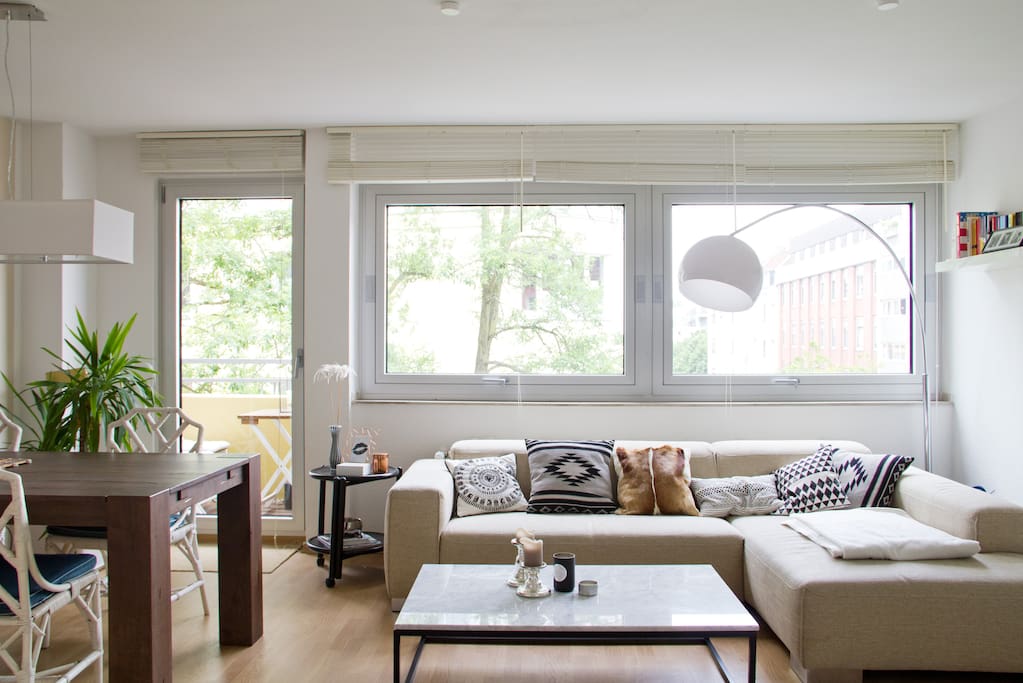 Wohnzimmer mit Schlafcouch