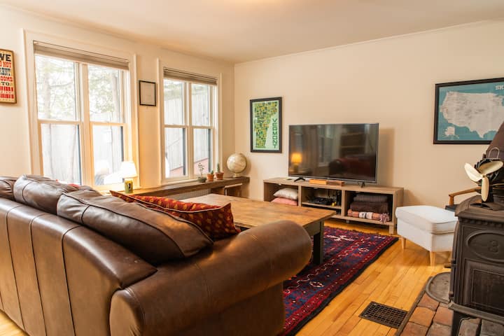Fabulous Remodeled Home ½ Mile Walk From Church St - North Beach Campground, VT