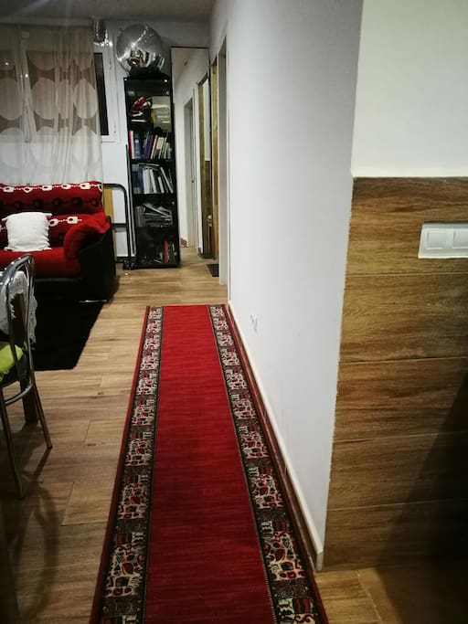 entrada compartida/ shared entrance (hall)