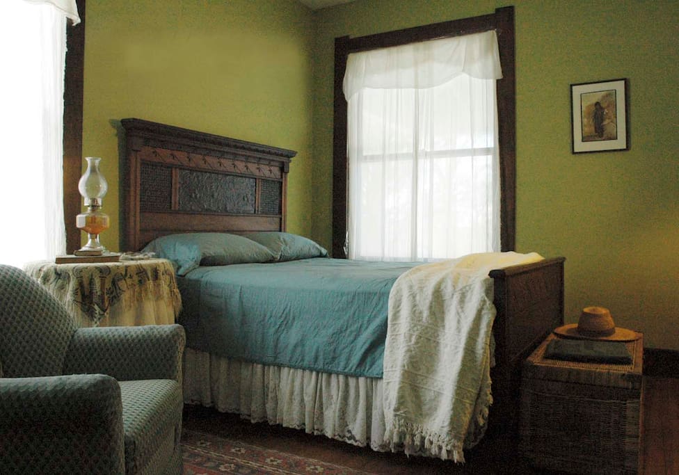 The Oakleaf Room