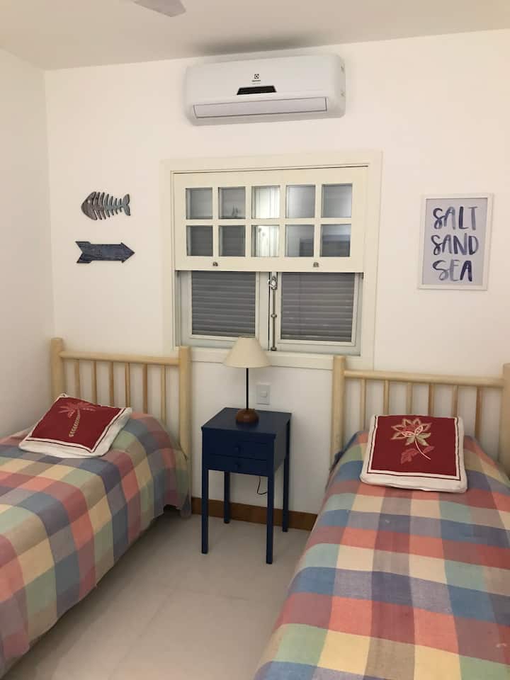 Ერთადგილიანი საძინებელი