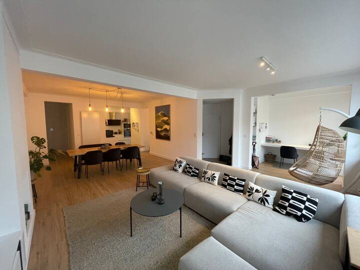 Spacious apartment centrally located Apartments for Rent in Antwerpen