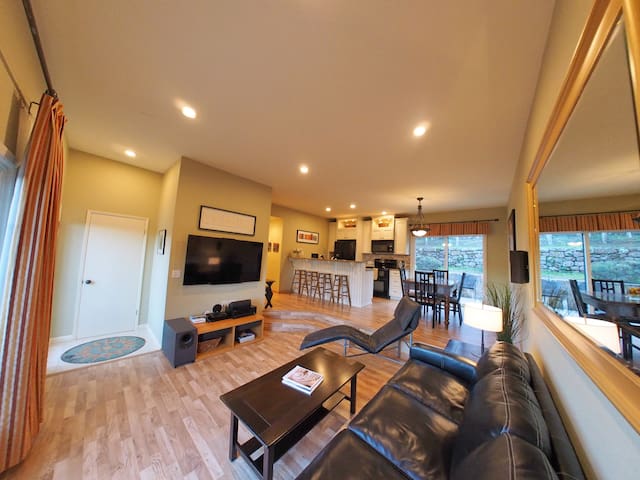 3 BR Home on Vineyard nr Palo Alto & Stanford gallery image 2