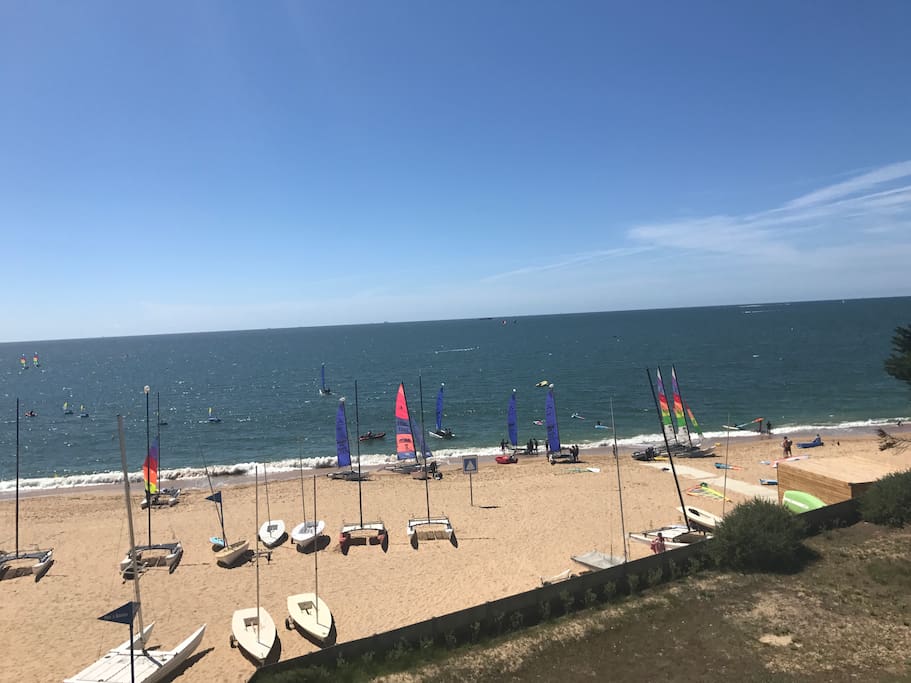 Club de voile au pied de l'immeuble