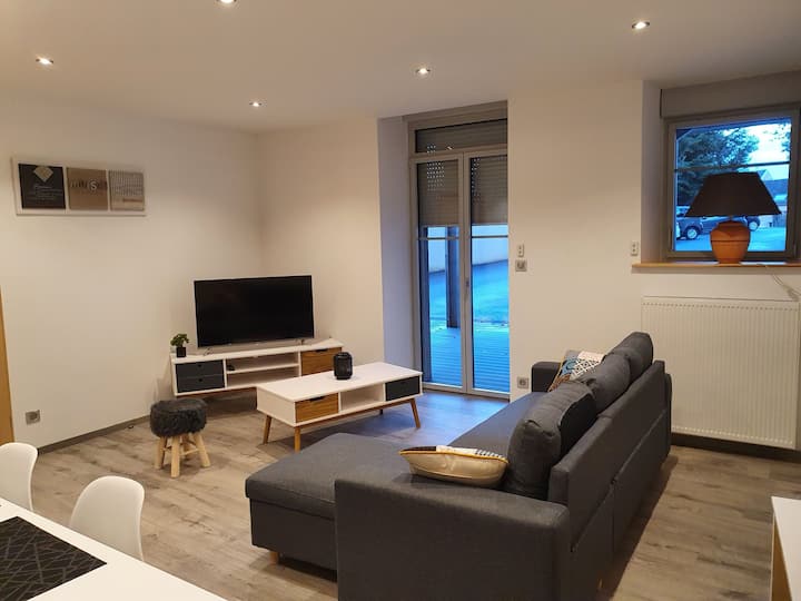 Très Bel F2 Avec Parking Privé à Luxeuil - Luxeuil-les-Bains