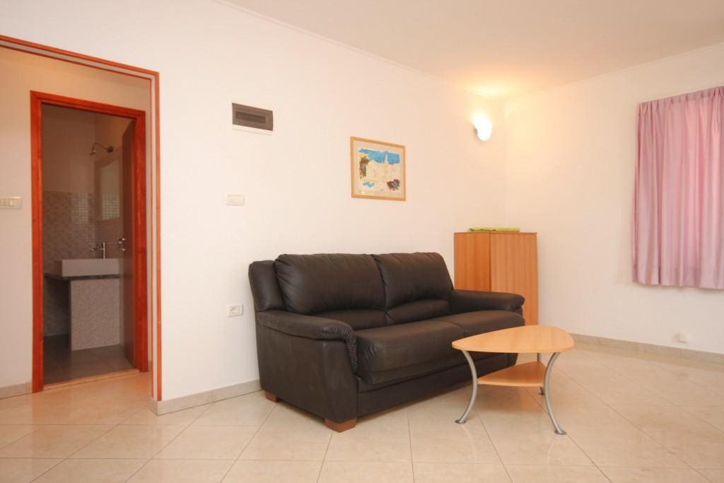 Living room, Surface: 12 m²