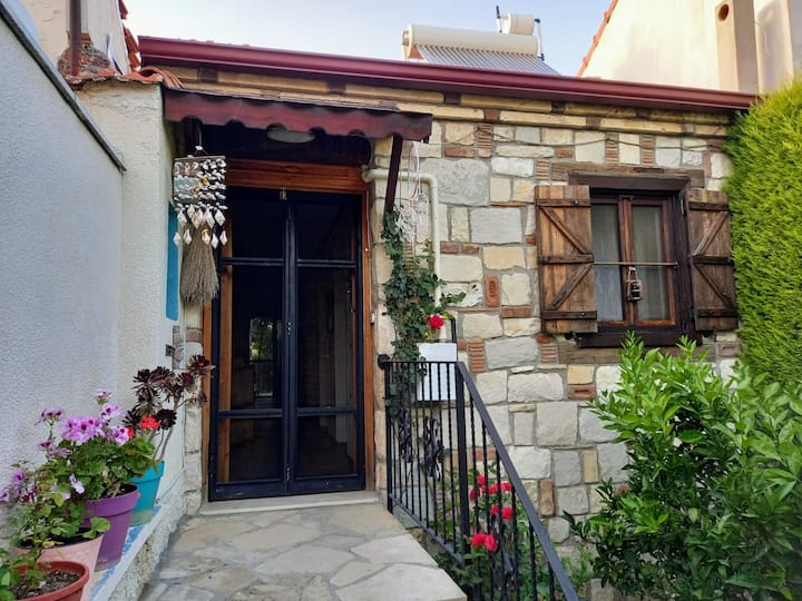 Özbek Vacation Rentals & Homes İzmir, Türkiye Airbnb