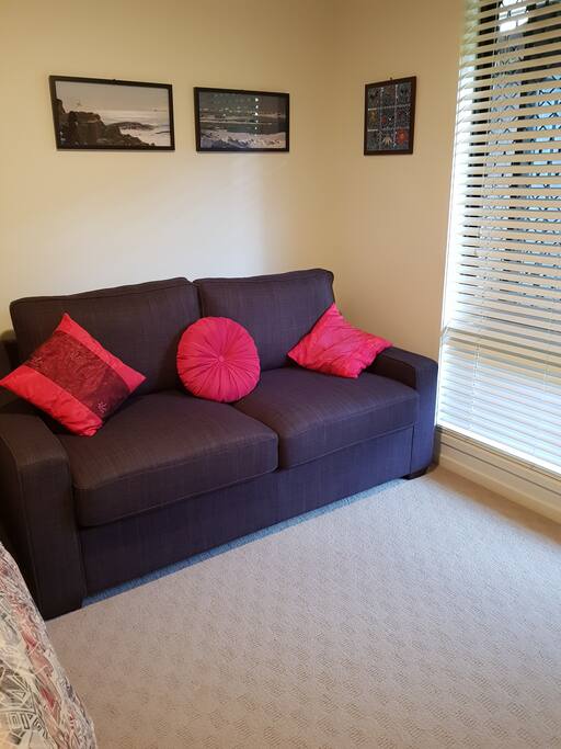 Sitting room/extra bed