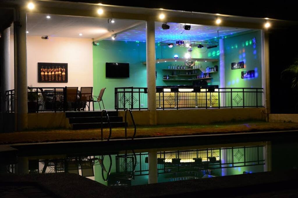 Resorts Disco Bar