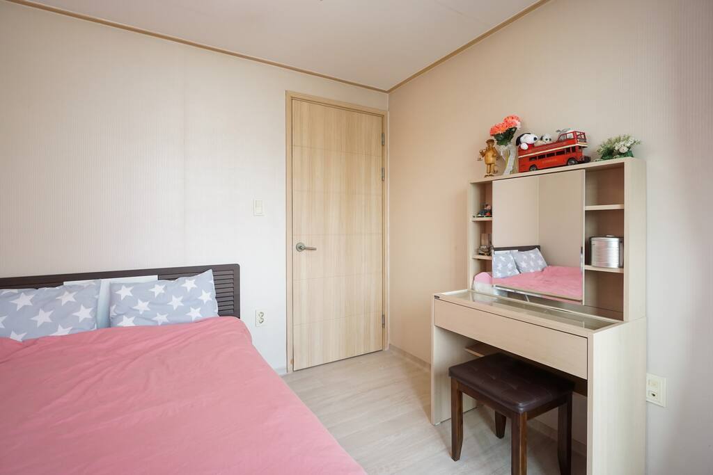 Comfortable and convenient room where even tissue is offered.