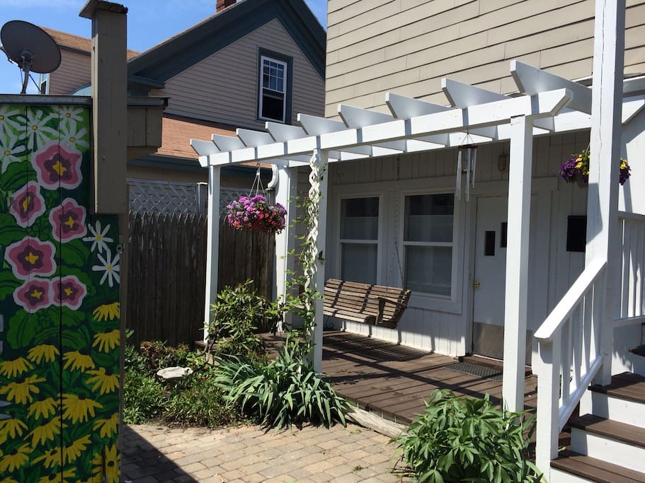 Cozy Studio on Munjoy Hill (Lic.#STHR-000186-2018 ...