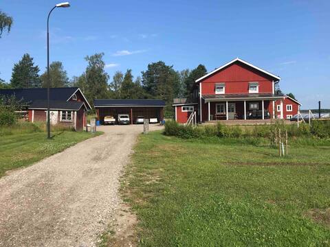 House
near Hudiksvall centrum with heated pool