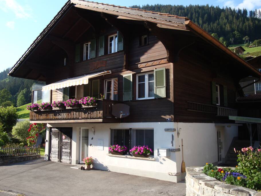 Chalet Old Post im Sommer