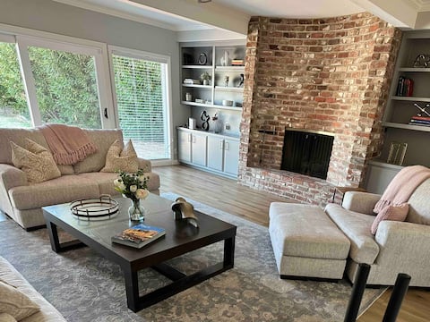 Home w/pool 5 mins from River