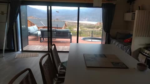 Design House. Optimal view of the Lake, HotTub ext