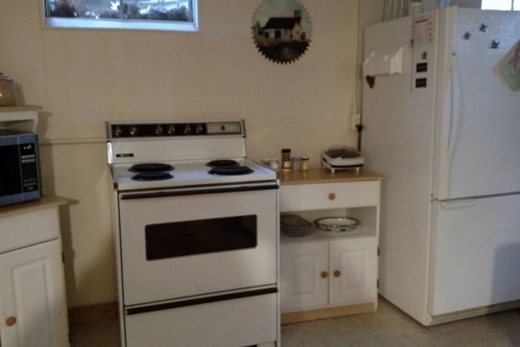 Full kitchen