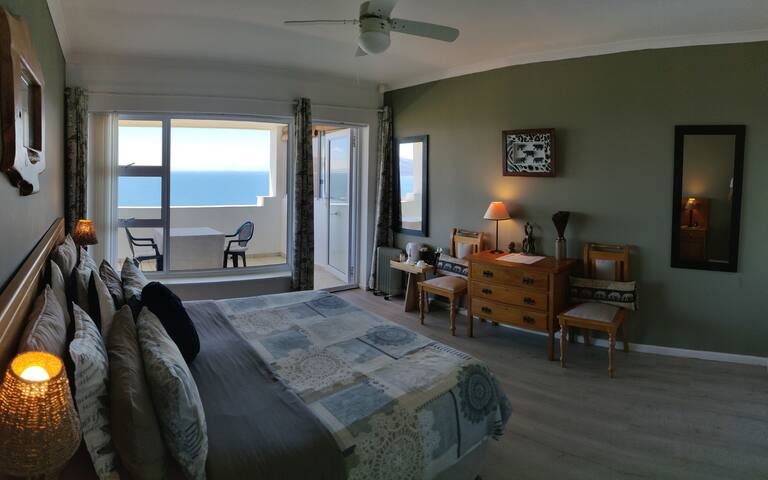 Penguinden-TopFloorApt with SeaView,NOloadshedding gallery image 3