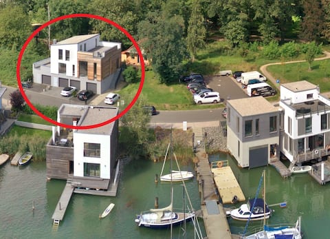 House on Lake Hainer for 12 people with sauna + fireplace