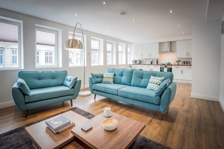 Airbnb Bolton Holiday Rentals Places To Stay