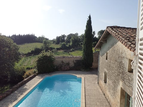 Recharge in the heart of the Poitevin countryside.