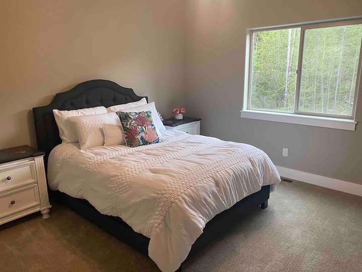 Спалня на втория етаж тип Куин #4