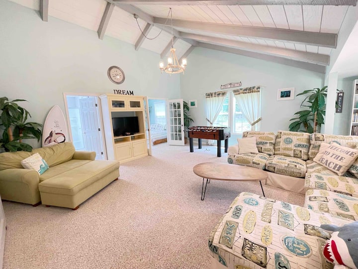 "Bayside" Coastal Cottage  W/ Golf, Hot Tub + Ev - Fenwick Island State Park, Fenwick Island