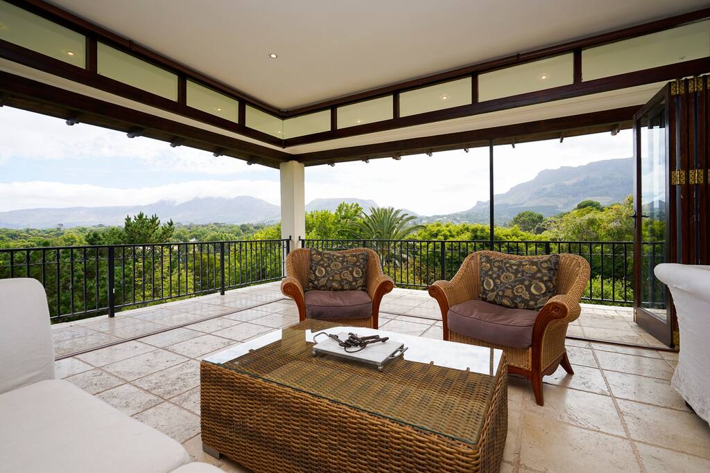 Top 100 Airbnb Rentals 2017 in Cape Town, South Africa