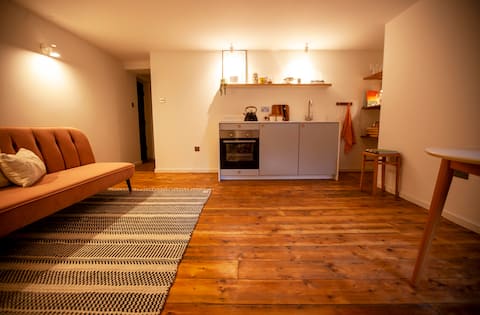 Top performing Airbnb: FIFTEEN (B) in Fallowfield