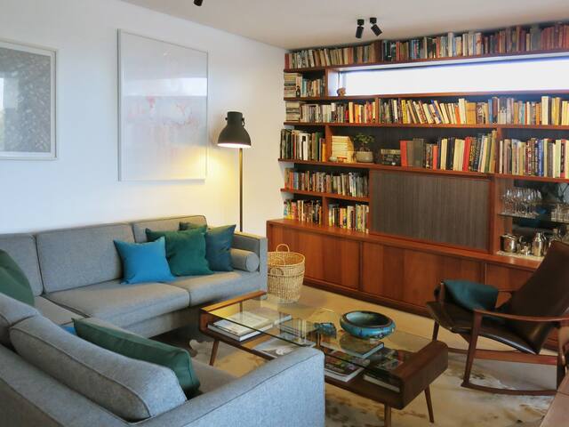 Elegant home with ‘natural TV’: mountain views gallery image 2