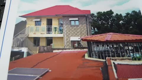 Studio n°2 au centre de Kinshasa (av Nigiri Ngiri)