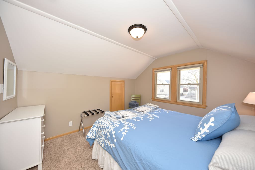 Queen Bedroom 1