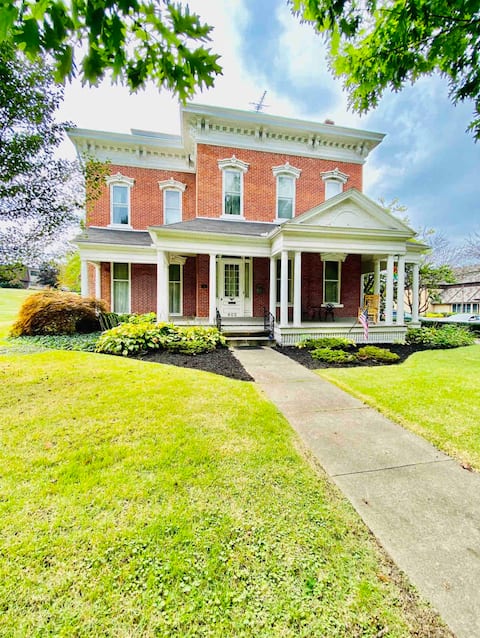 The Dexter House Historical Downtown