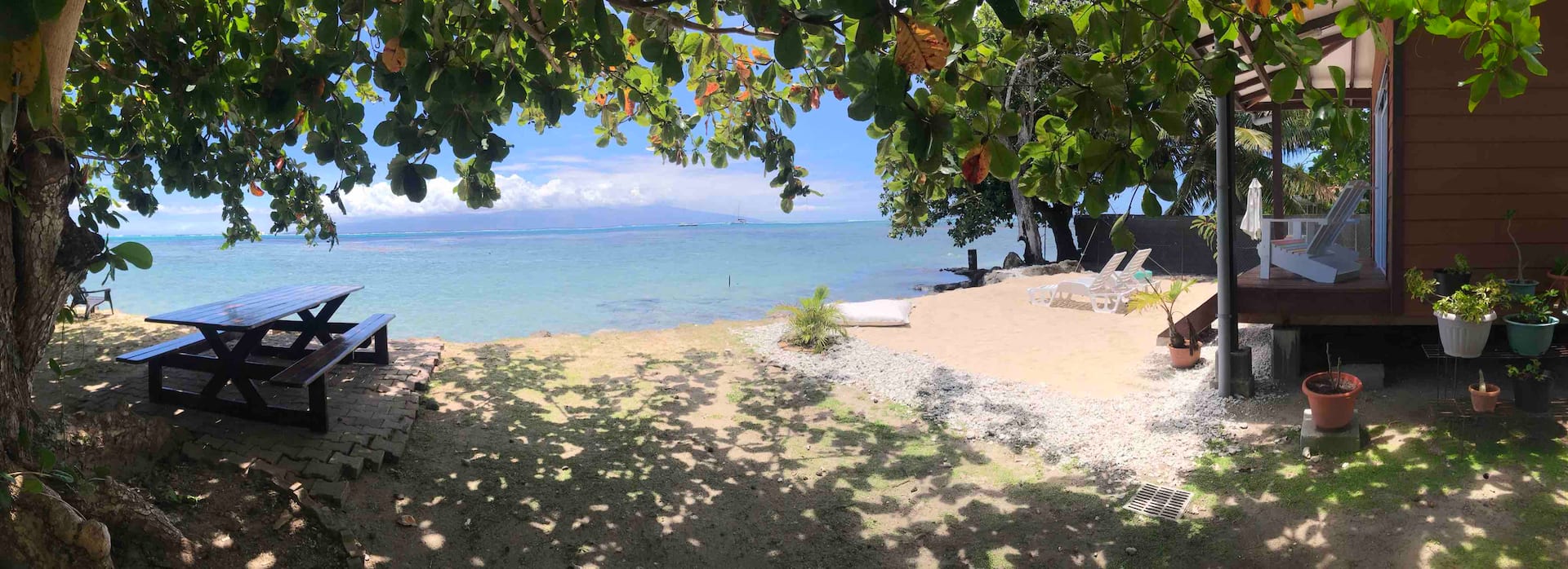 Bungalow Tiniarai Tahatai (Table of the sea)