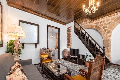 Popular Airbnb listing: Ilios House in Rhodes Old Town! in Δημοτική Ενότητα Ρόδου