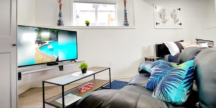 Modern Tranquil Studio | Entire Place | Central - Grande Prairie