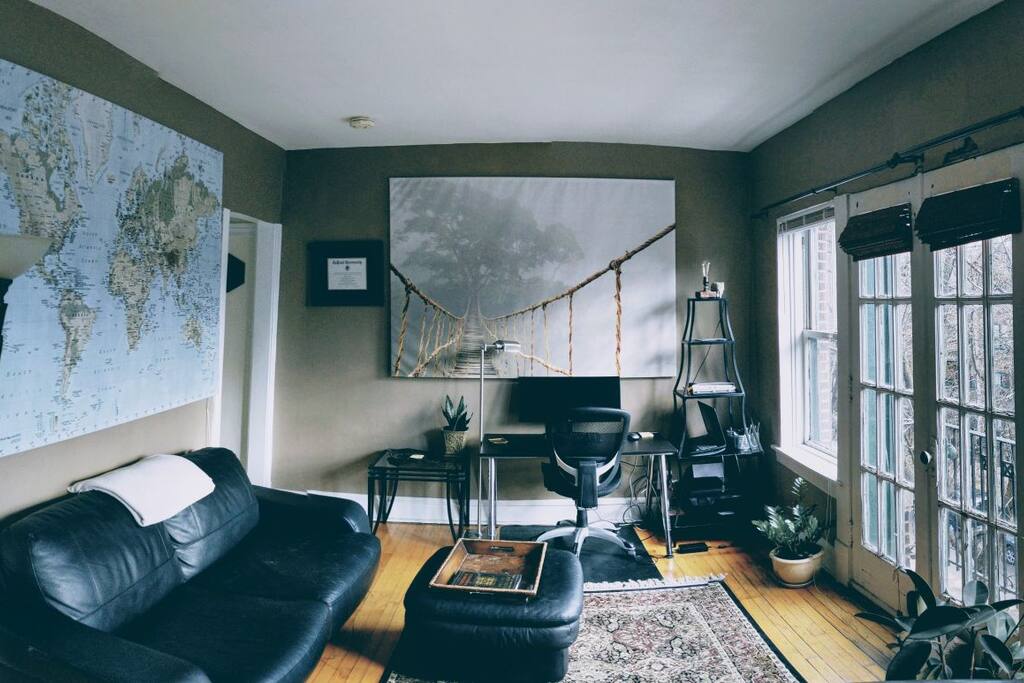 Large Studio Apartment Sleeps Up To Four - Apartments for  