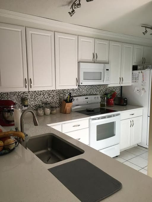 Brand new kitchen with new appliances.