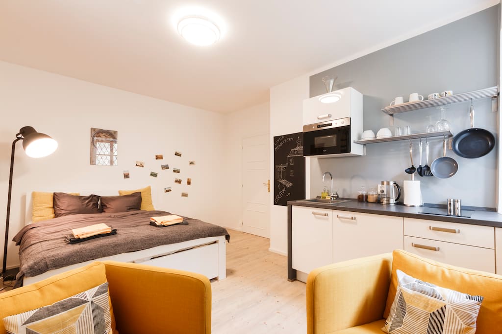 Studio with fully-equipped kitchen