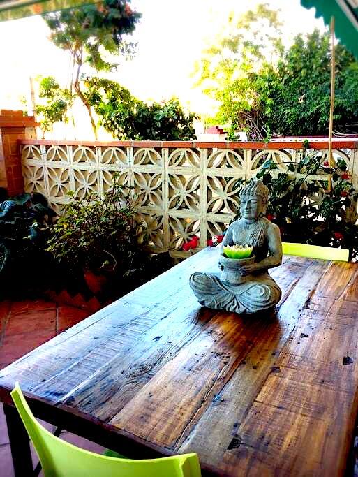Terraza a la playa/ Terrace to the beach