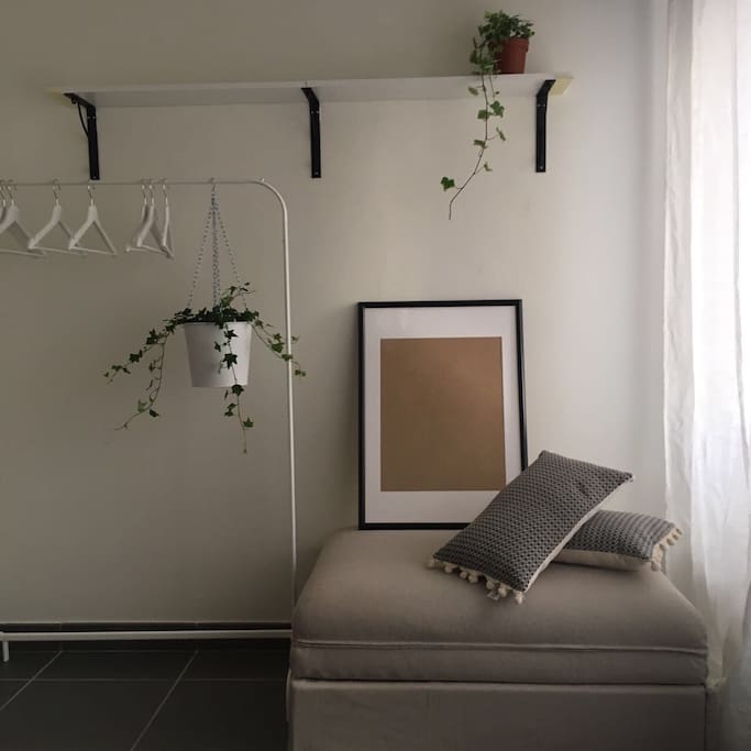 Seconda camera adatta ad un momento relax.
Second bedroom