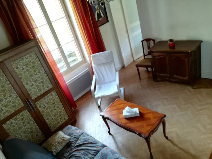 Maison 5/6 Pers à Molompize 15500 - Massiac