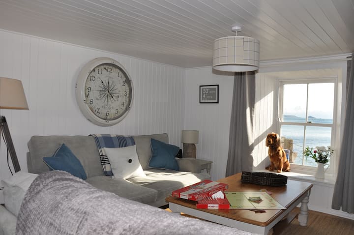 No1 The Cleave Unique Beachfront Holiday Cottage - Cawsand