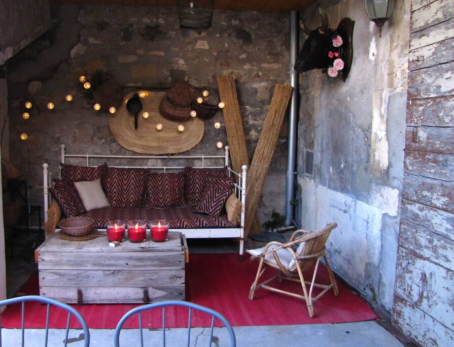 Le salon extérieur