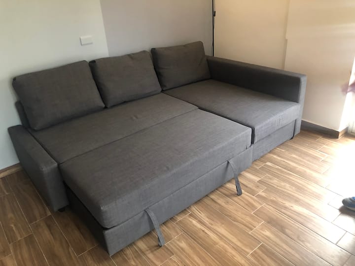 Საძინებელი # 2 გასაშლელი დივნით