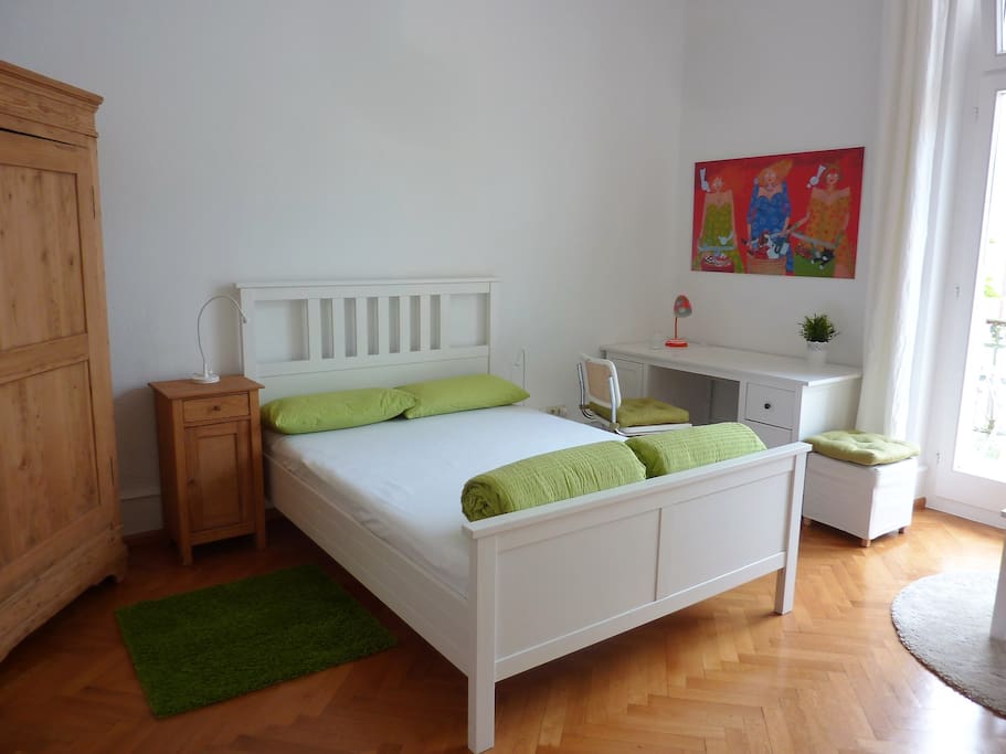 with double bed (140x 200 cm), ...